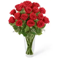 18 Pcs. Red Roses in Glass Vase