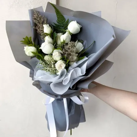 send bunch of 12 stems white roses to philippines